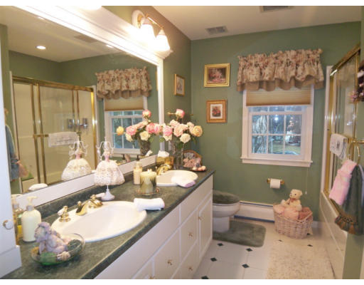 39 Acorn Road Easton, MA 02356 - Photo 17 of 21 Gallery Image 17