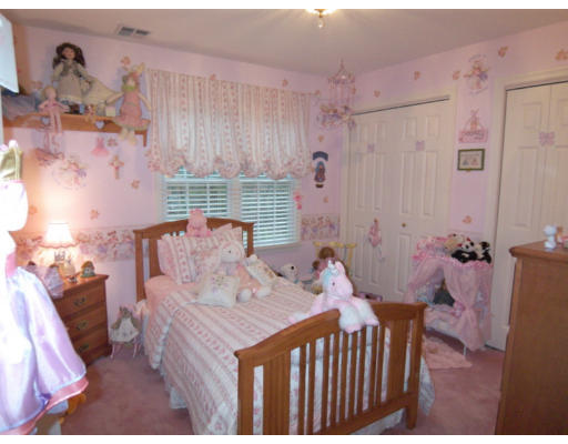 39 Acorn Road Easton, MA 02356 - Photo 19 of 21 Gallery Image 19