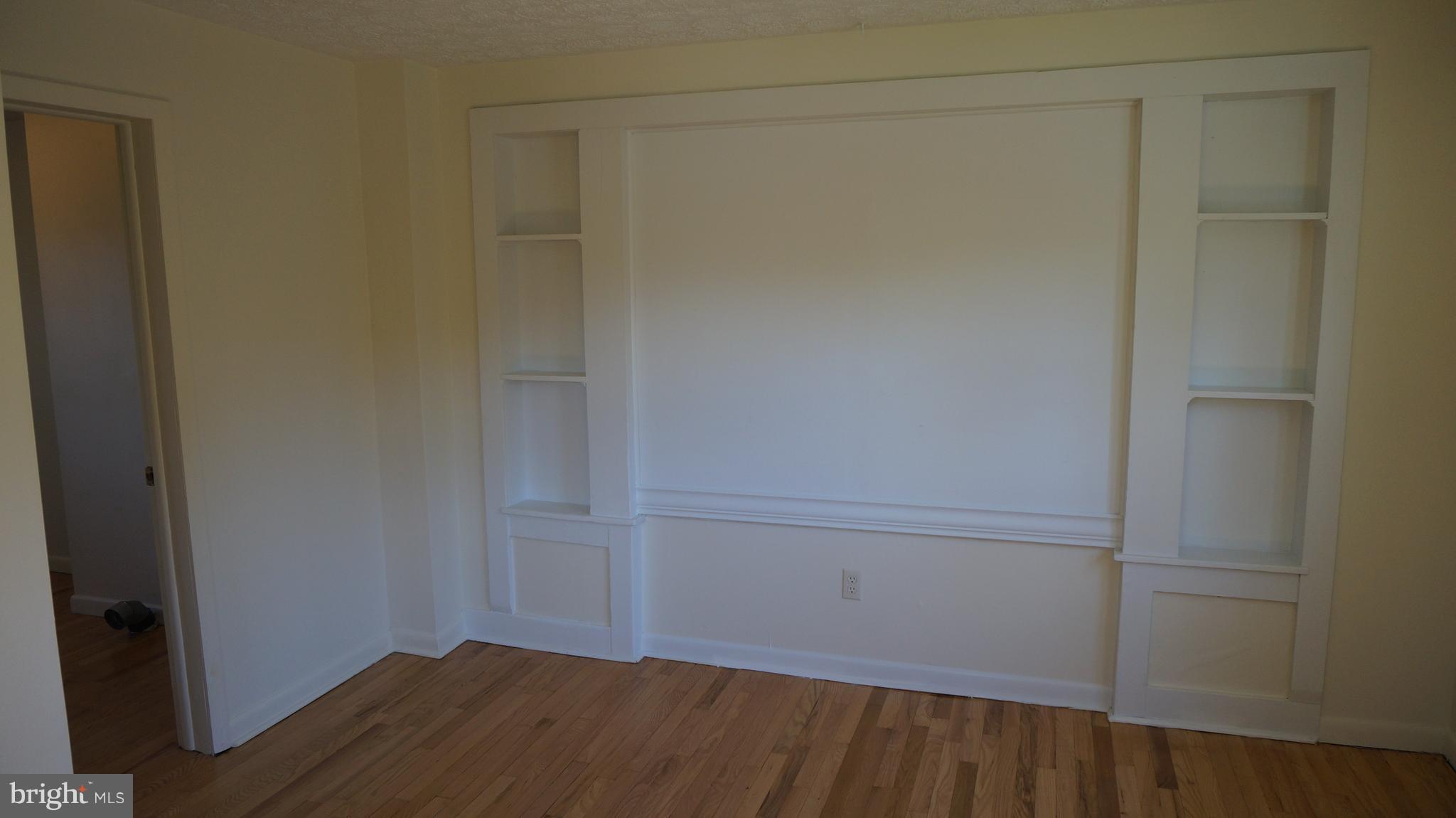 6318 Pious Ridge Road Berkeley Springs, WV 25411 - Photo 12 of 29 Main Level Bedroom
