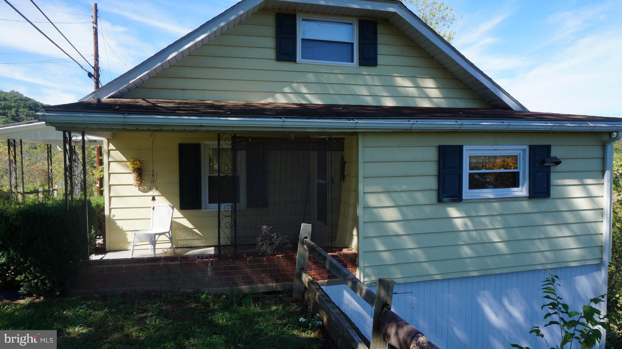 6318 Pious Ridge Road Berkeley Springs, WV 25411 - Photo 3 of 29 Exterior (Front)