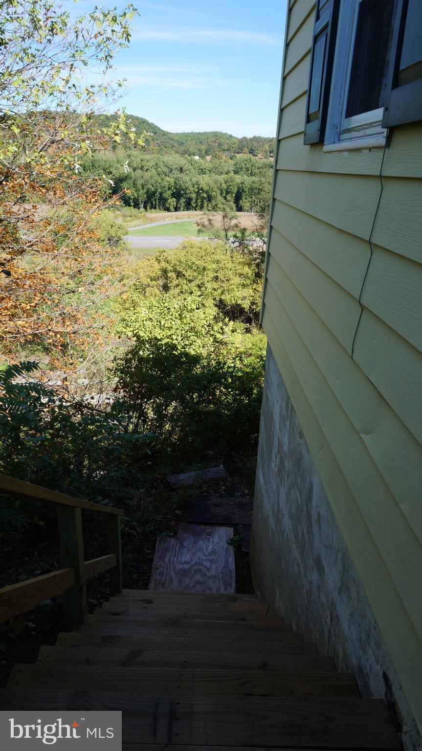6318 Pious Ridge Road Berkeley Springs, WV 25411 - Photo 6 of 29 Exterior (General)