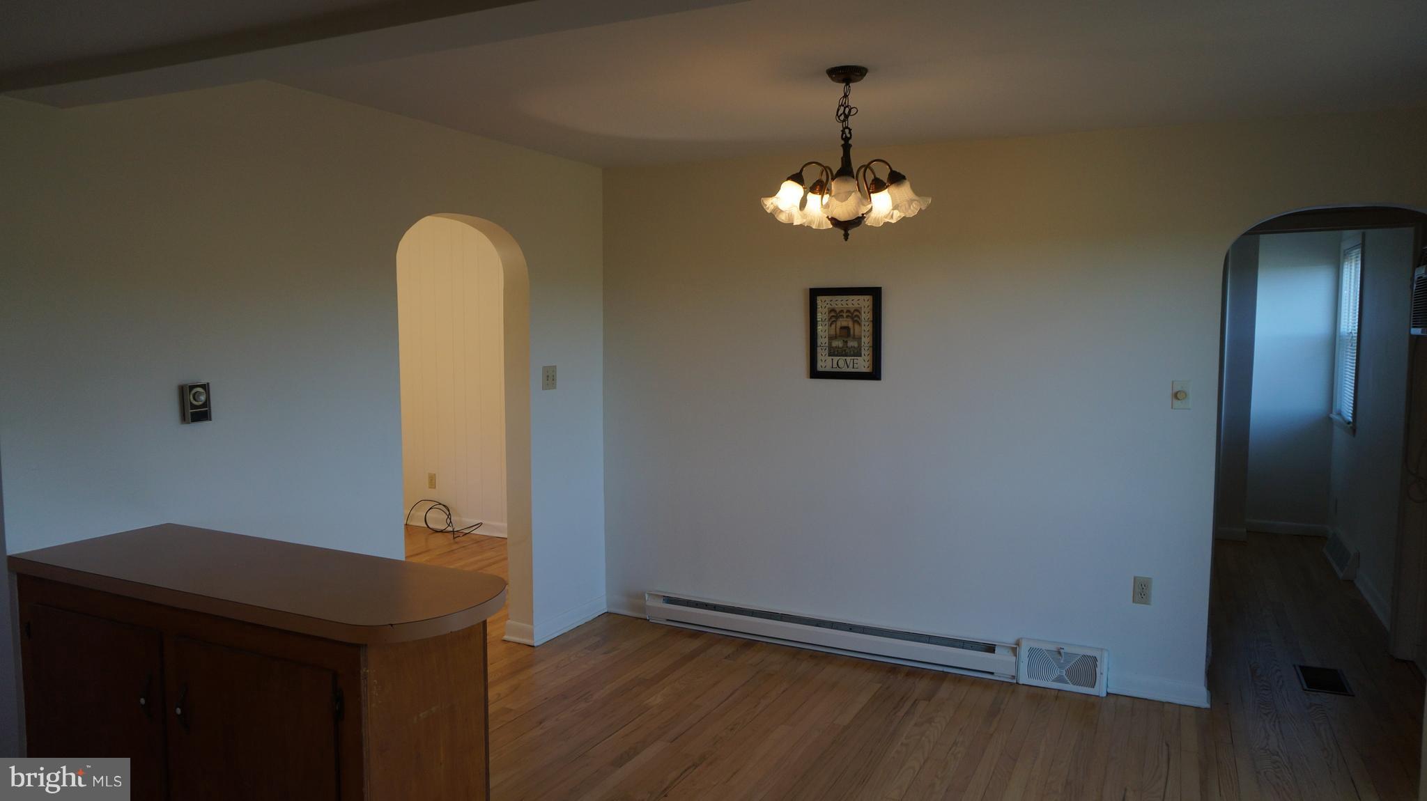 6318 Pious Ridge Road Berkeley Springs, WV 25411 - Photo 10 of 29 Dining Room