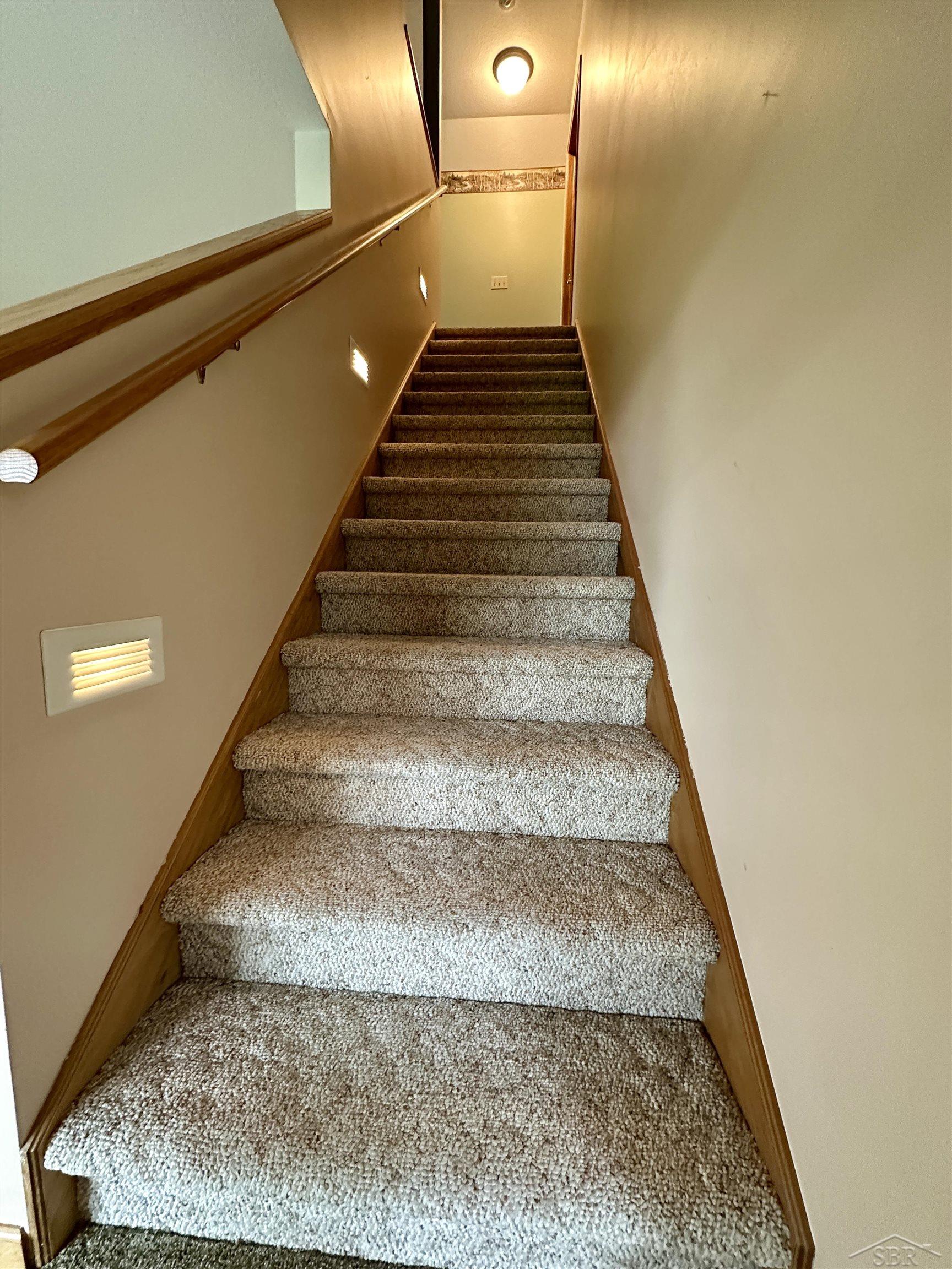 2808 North Thomas Road Saginaw, MI 48609 - Photo 15 of 30 50173508-5b2bc6ac-0c8b-40e6-b19d-a1c90040aaa2.JPG