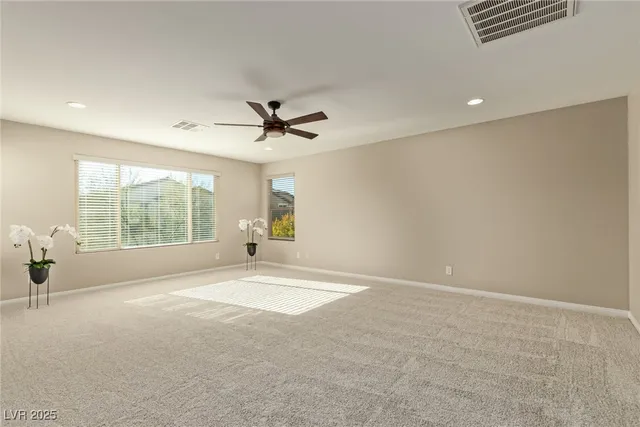 $2,900 | 8637 Sparrow Desert Avenue, Las Vegas, NV 89148