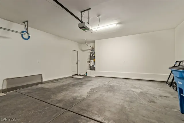 $2,900 | 8637 Sparrow Desert Avenue, Las Vegas, NV 89148