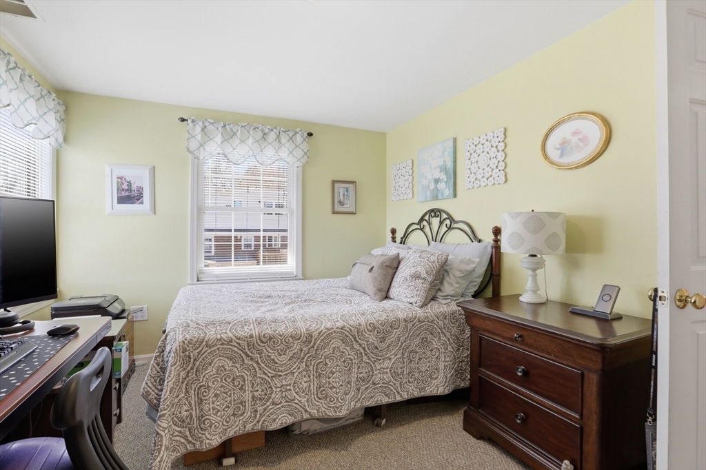 23 Bellmore Road Framingham, MA 01702 - Photo 20 of 37
