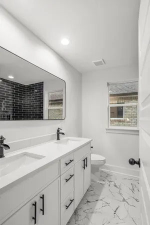 $2,100 | 656 Chambers Street, Unit 160, Gallatin, TN 37066