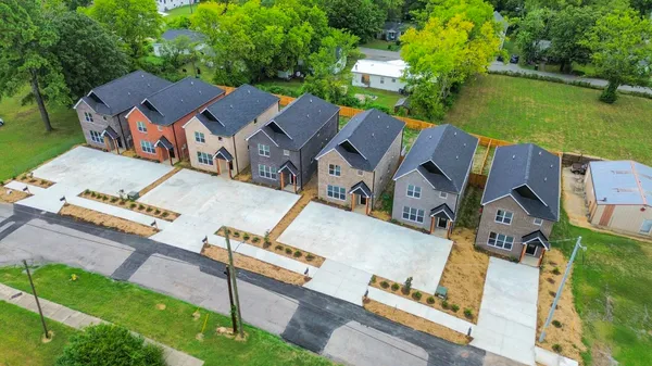 $2,100 | 656 Chambers Street, Unit 160, Gallatin, TN 37066