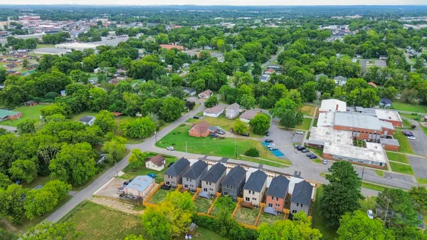 $2,100 | 656 Chambers Street, Unit 160, Gallatin, TN 37066