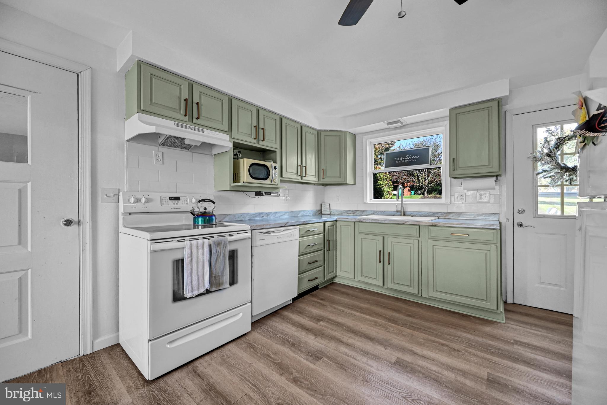 29 Edith Drive Windsor, PA 17366 - Photo 14 of 48