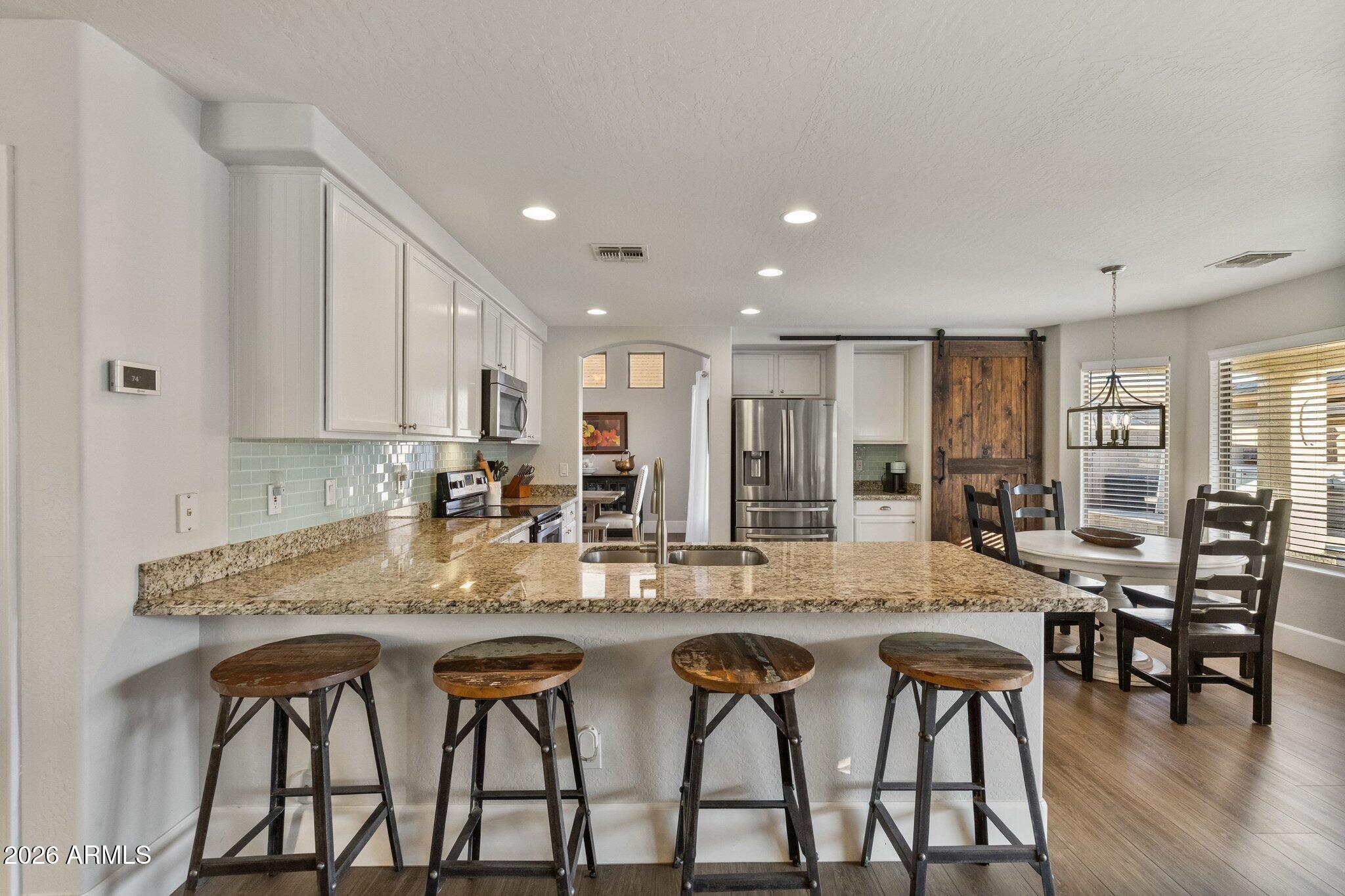 4237 East Patrick Street Gilbert, AZ 85295 - Photo 11 of 48 017_5e8a1513_307