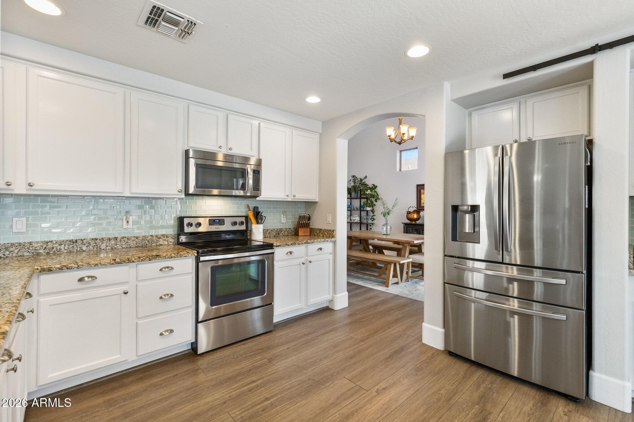 4237 East Patrick Street Gilbert, AZ 85295 - Photo 8 of 48 018_5e8a1523_379