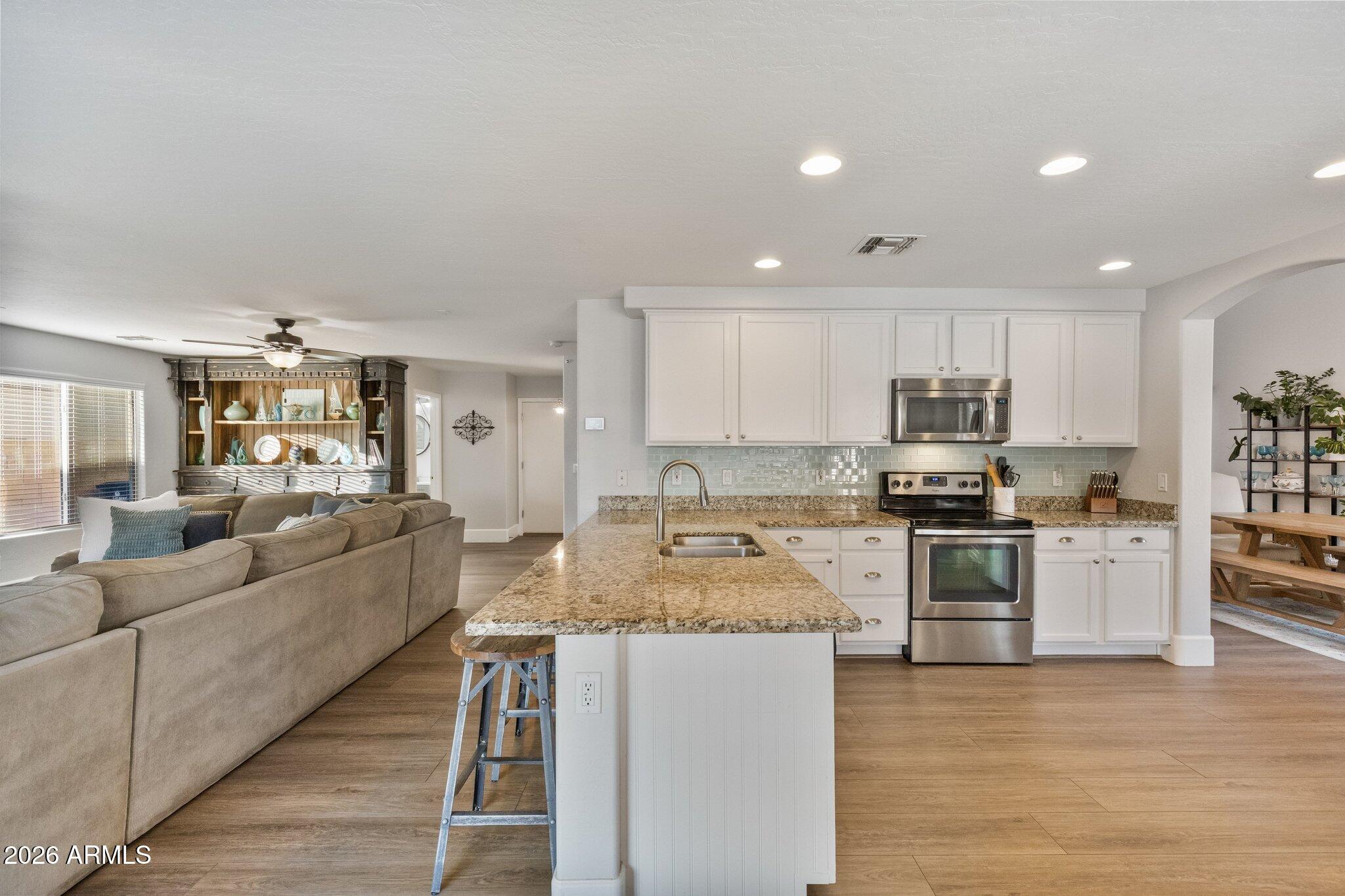 4237 East Patrick Street Gilbert, AZ 85295 - Photo 10 of 48 016_5e8a1503_827