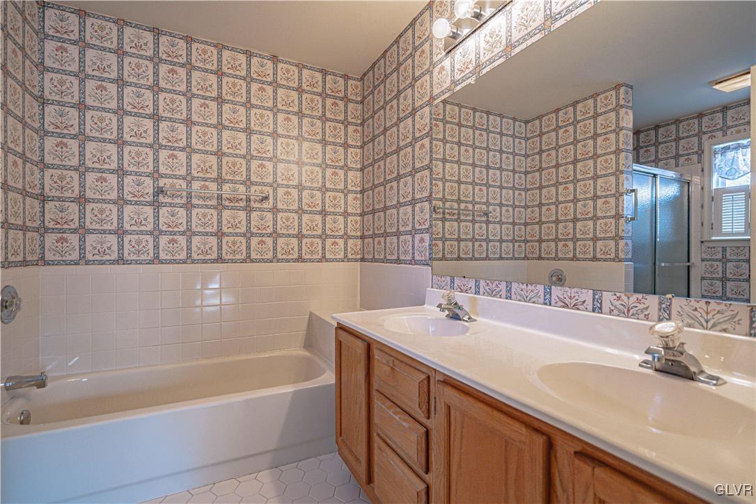 946 Merrivale Road Bethlehem, PA 18017 - Photo 21 of 31 Gallery Image 21