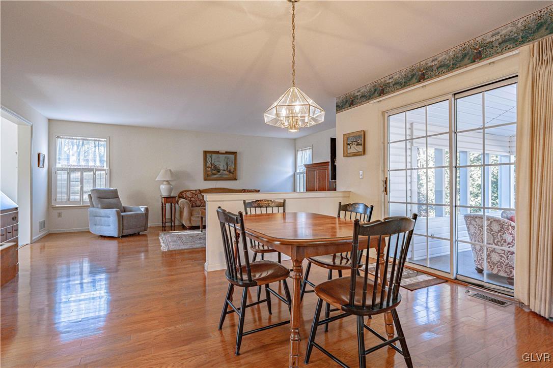 946 Merrivale Road Bethlehem, PA 18017 - Photo 7 of 31 Gallery Image 7