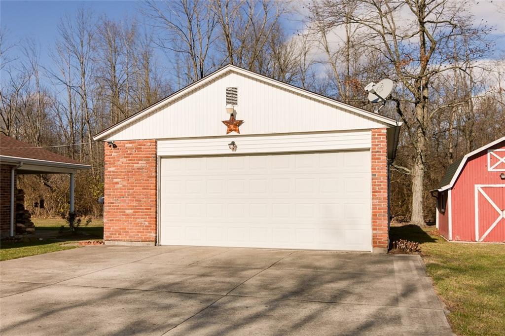 7245 Tipp Elizabeth Road New Carlisle, OH 45344 - Photo 4 of 37