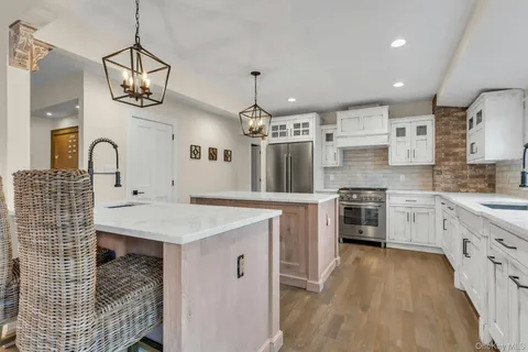 $1,149,000 | 1 Jerry Lane, Glen Cove, NY 11542