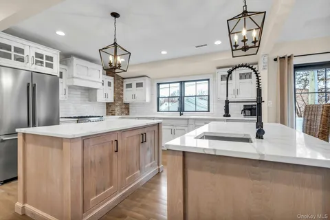 $1,149,000 | 1 Jerry Lane, Glen Cove, NY 11542