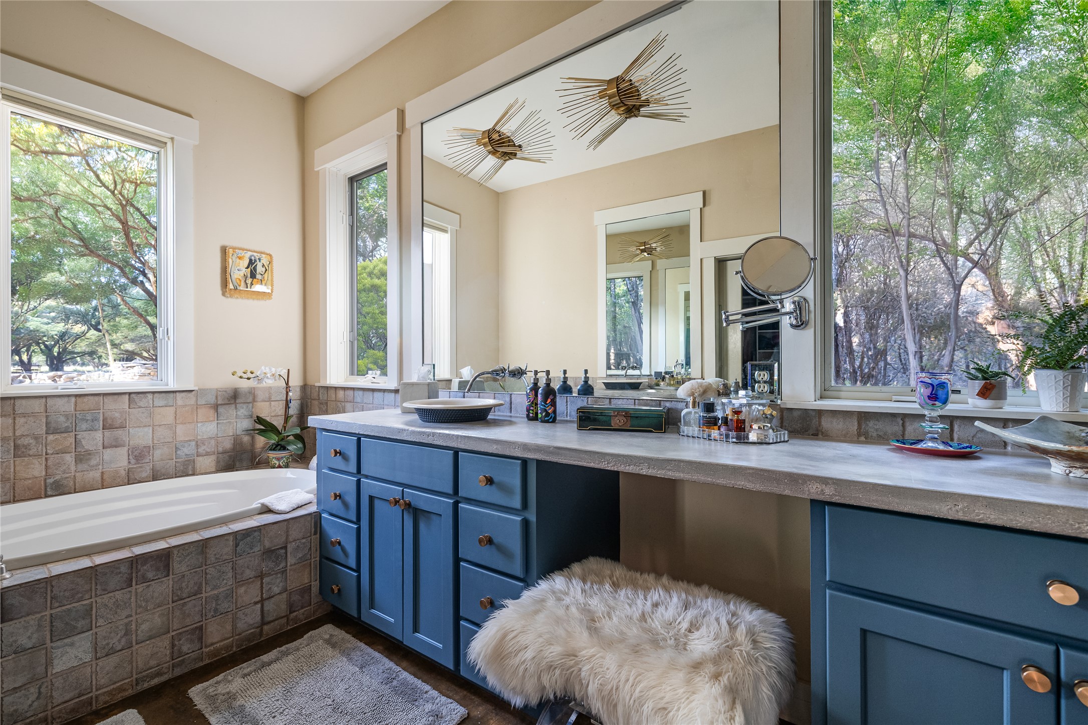 5818 Ranch Road 165, Unit TRACT 1 Blanco, TX 78606 - Photo 22 of 40 primary bath