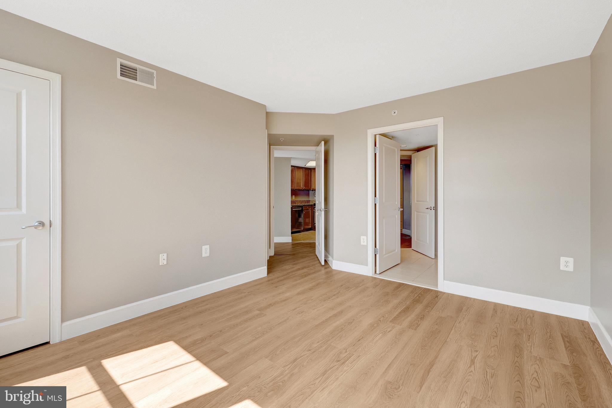 11800 Sunset Hills Road, Unit 621 Reston, VA 20190 - Photo 19 of 43 Gallery Image 19