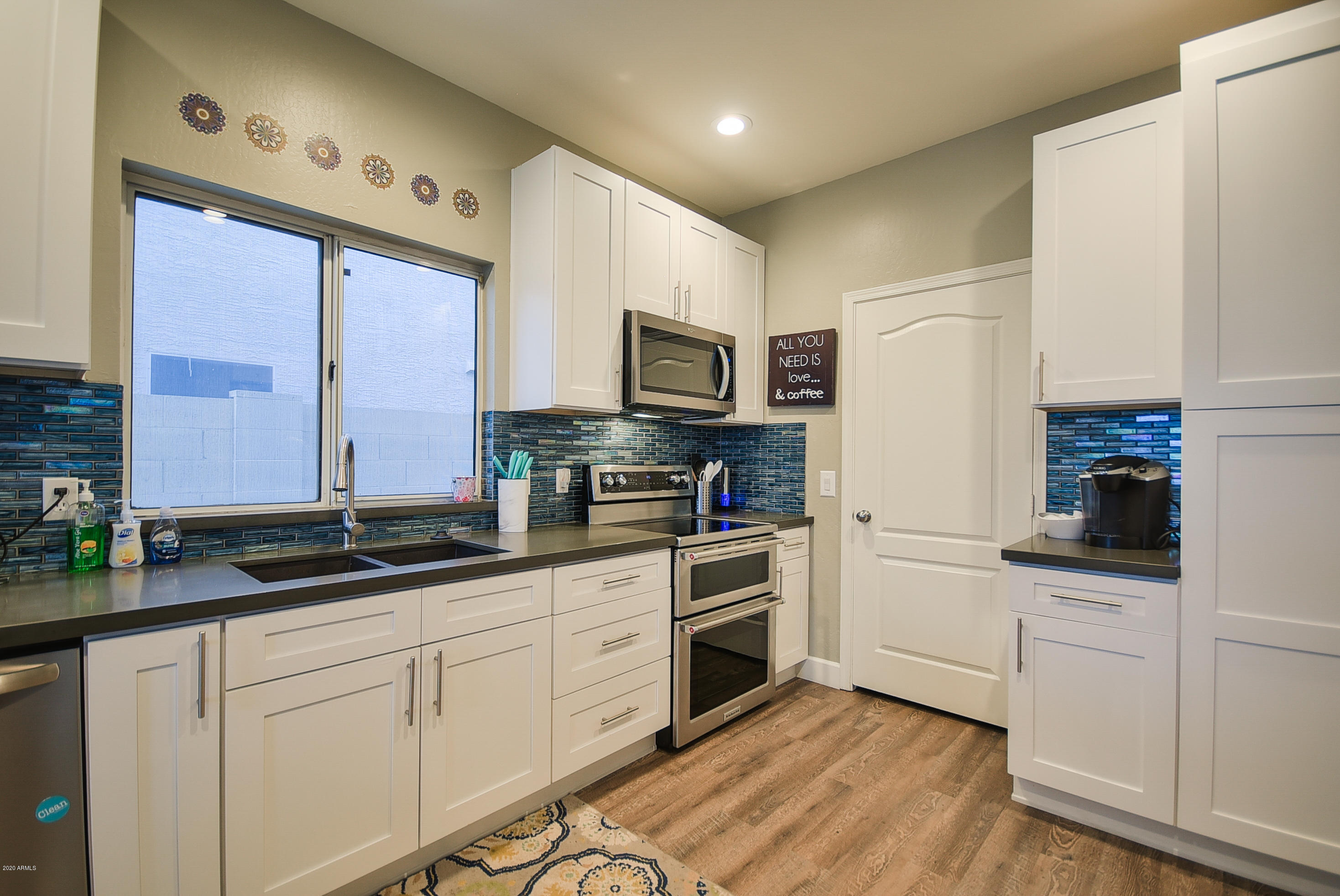 2236 East Escuda Road Phoenix, AZ 85024 - Photo 12 of 33 13-2