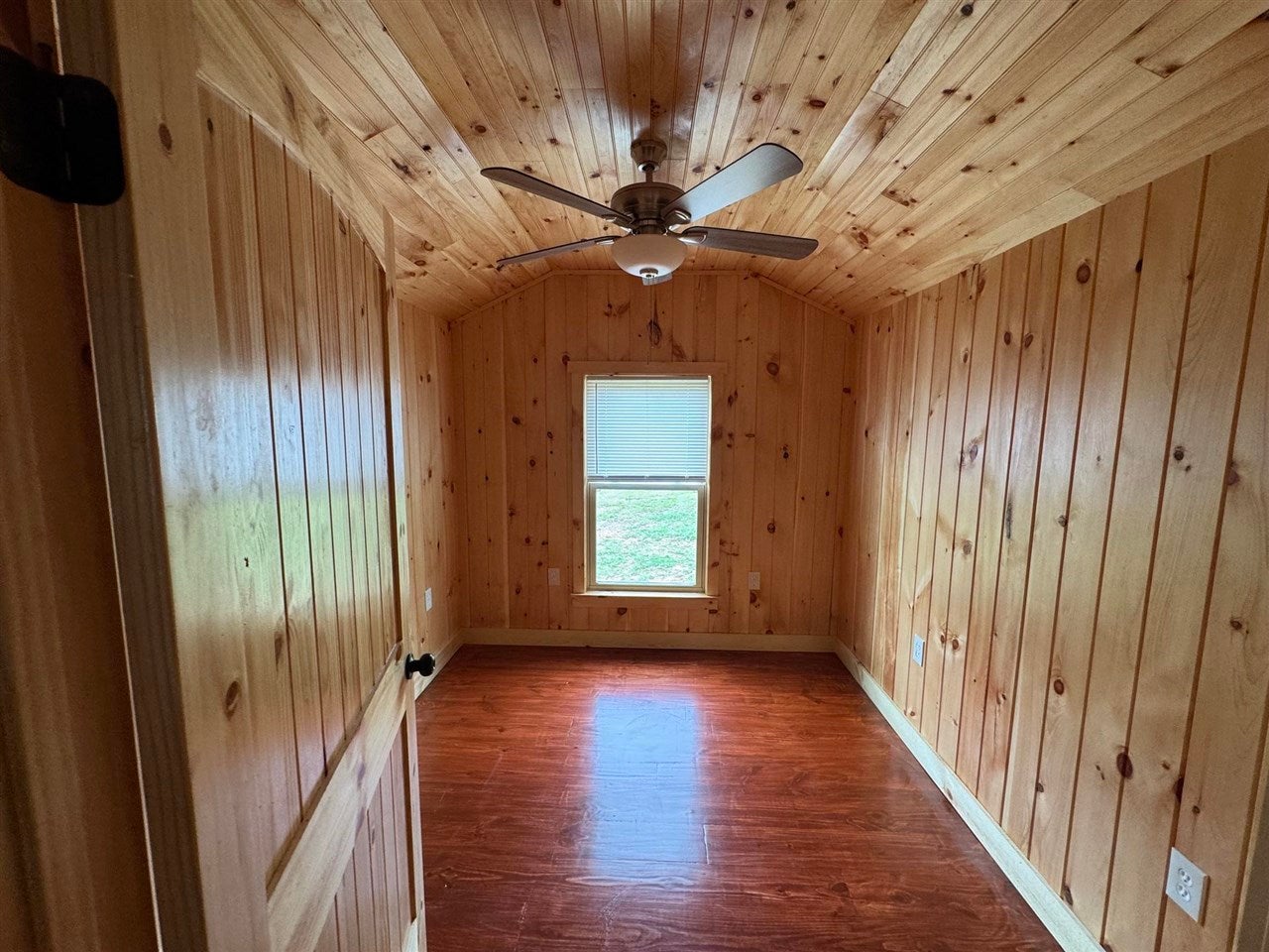 2335 Dogwalk Road Horse Branch, KY 42349 - Photo 13 of 39 Gallery Image 13