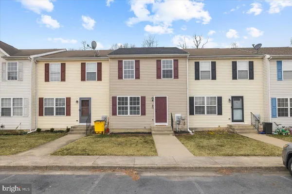 $269,900 | 9 Currituck Court, Bunker Hill, WV 25413