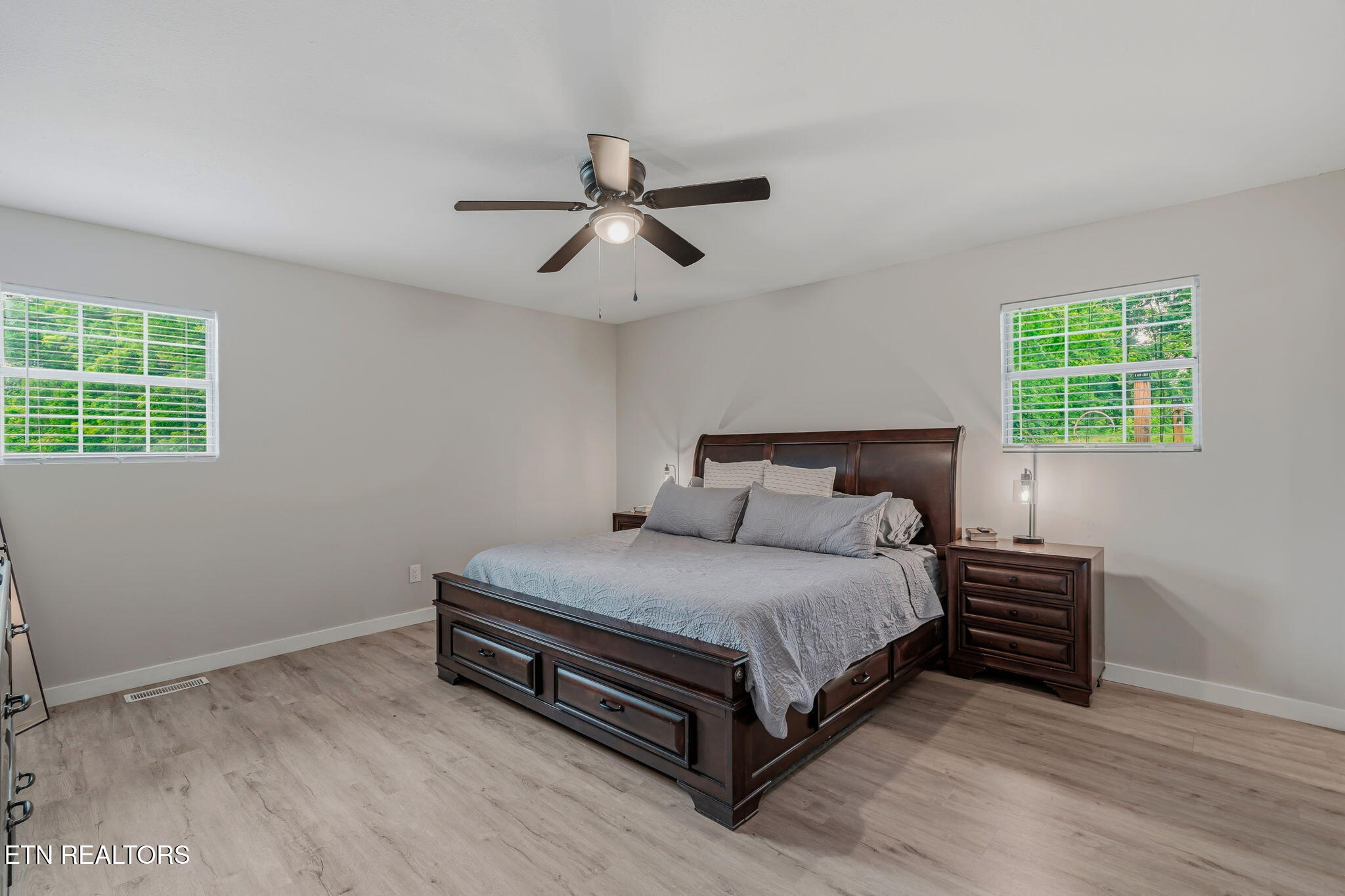 7325 Evanel Way Powell, TN 37849 - Photo 14 of 33 23-web-or-mls-7325 Evanel Way-30