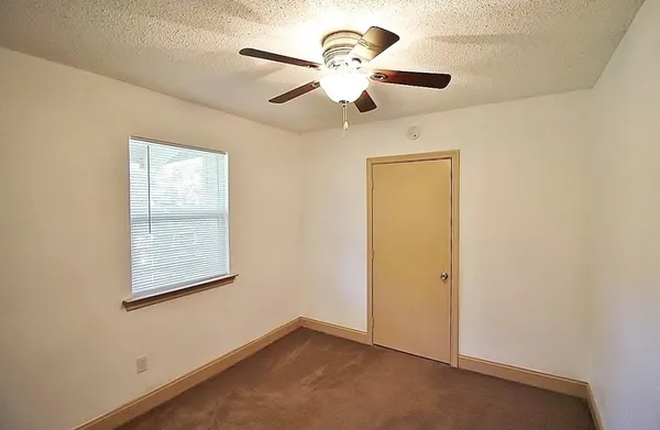 $1,395 | 112 Trailwood Road, Enchanted Oaks, TX 75156