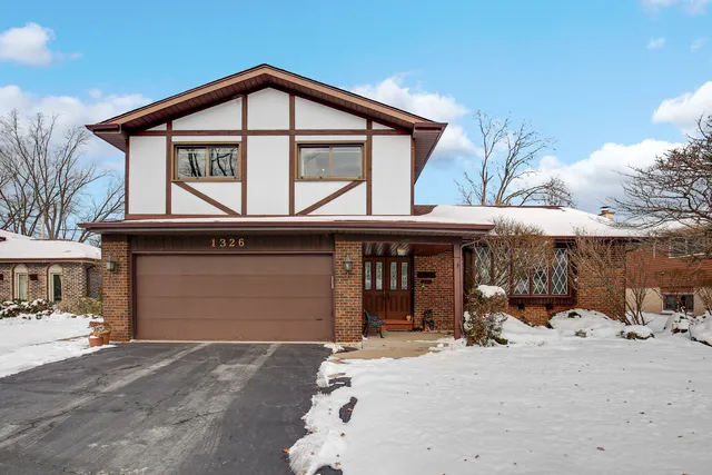 $309,900 | 1326 Hillview Road, Homewood, IL 60430
