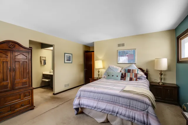 $309,900 | 1326 Hillview Road, Homewood, IL 60430