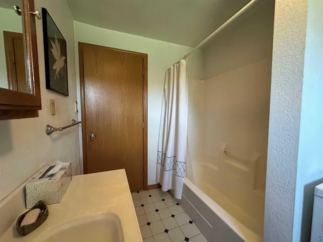 $240,000 | 9375 State Highway 1, Isabella, MN 55607