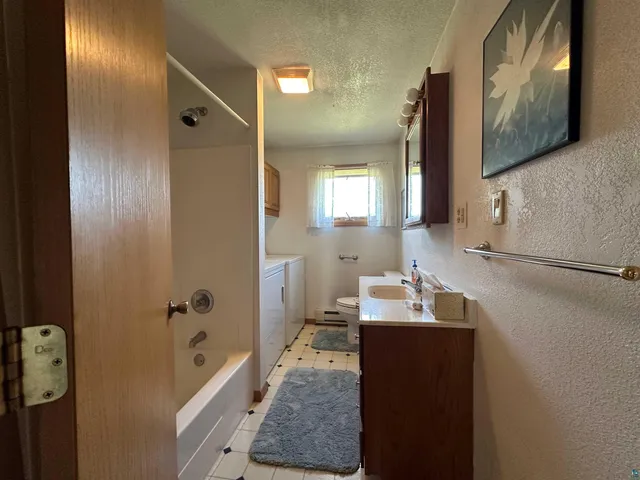 $240,000 | 9375 State Highway 1, Isabella, MN 55607