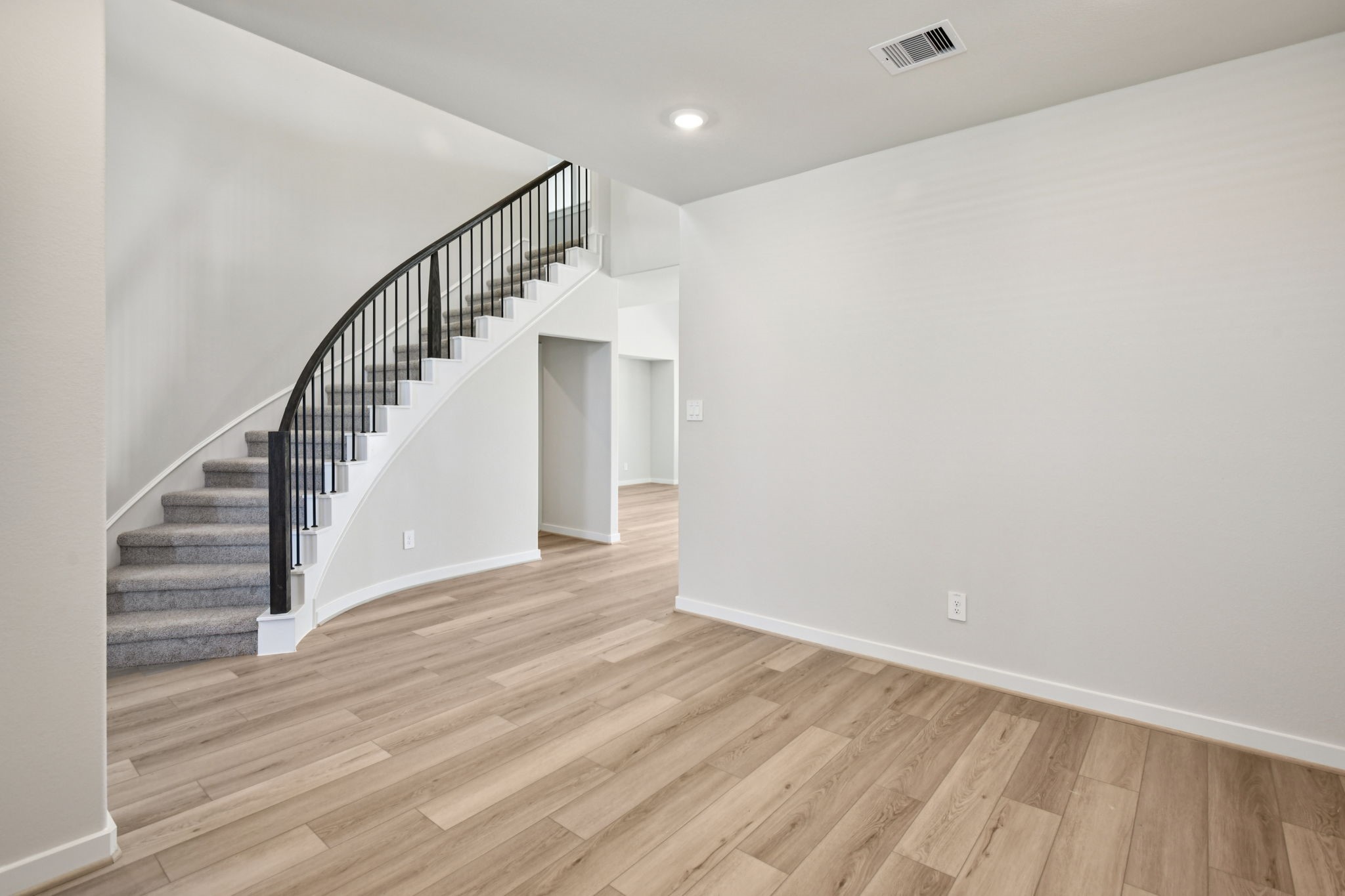 2843 Dark Lantern Drive Rosenberg, TX 77471 - Photo 25 of 49 a view of entryway with wooden floor