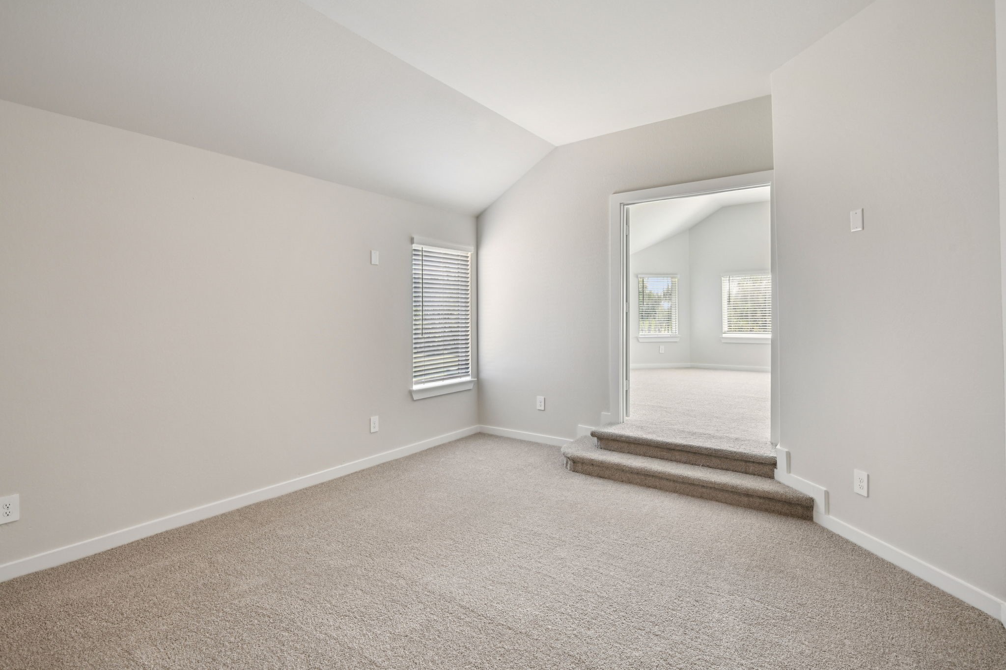 2843 Dark Lantern Drive Rosenberg, TX 77471 - Photo 28 of 49 an empty room with a empty space and window