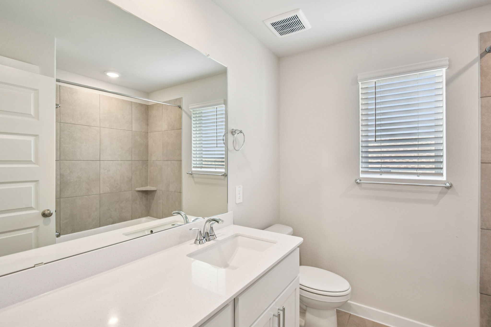 2843 Dark Lantern Drive Rosenberg, TX 77471 - Photo 43 of 49 a bathroom with a sink a toilet and shower