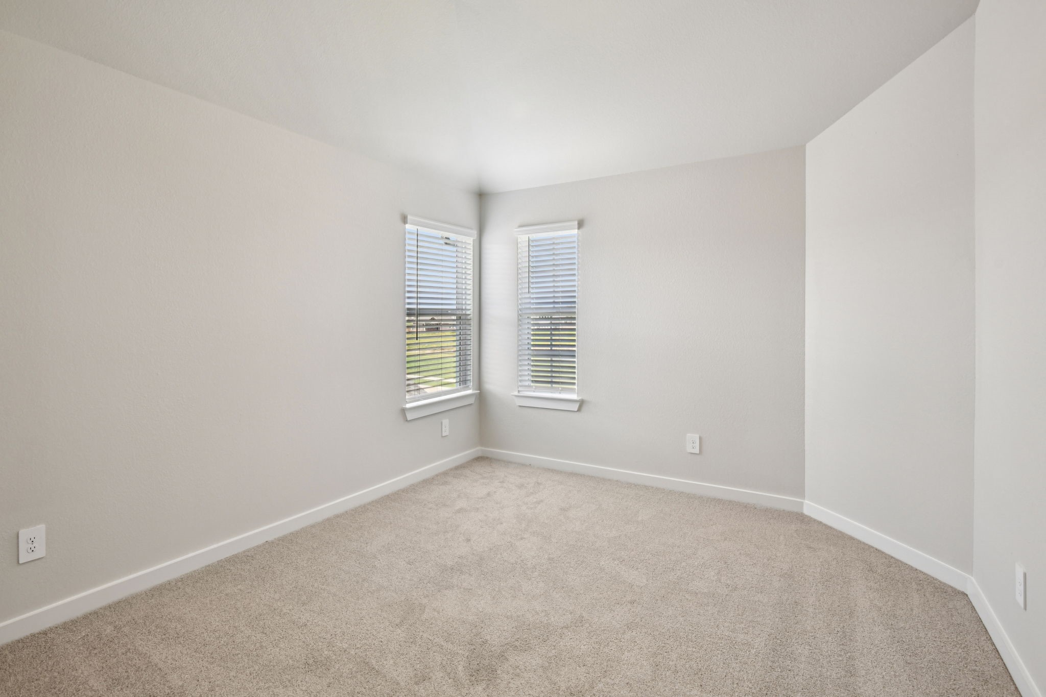 2843 Dark Lantern Drive Rosenberg, TX 77471 - Photo 44 of 49 a view of an empty room with a window