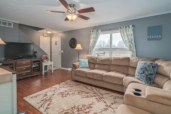 7281 Kennedy Road Munith, MI 49259 - Photo 4 of 10 Photo 4