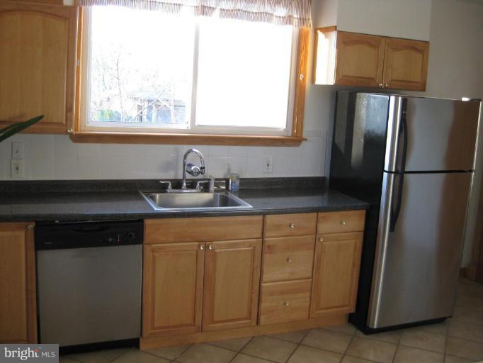 3116 White Way Road Sparrows Point, MD 21219 - Photo 3 of 19 Kitchen view 2
