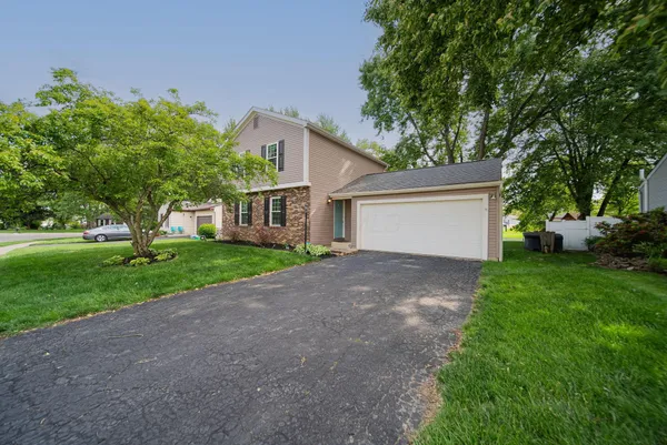 $389,000 | 8249 Big Horn Court, Powell, OH 43065