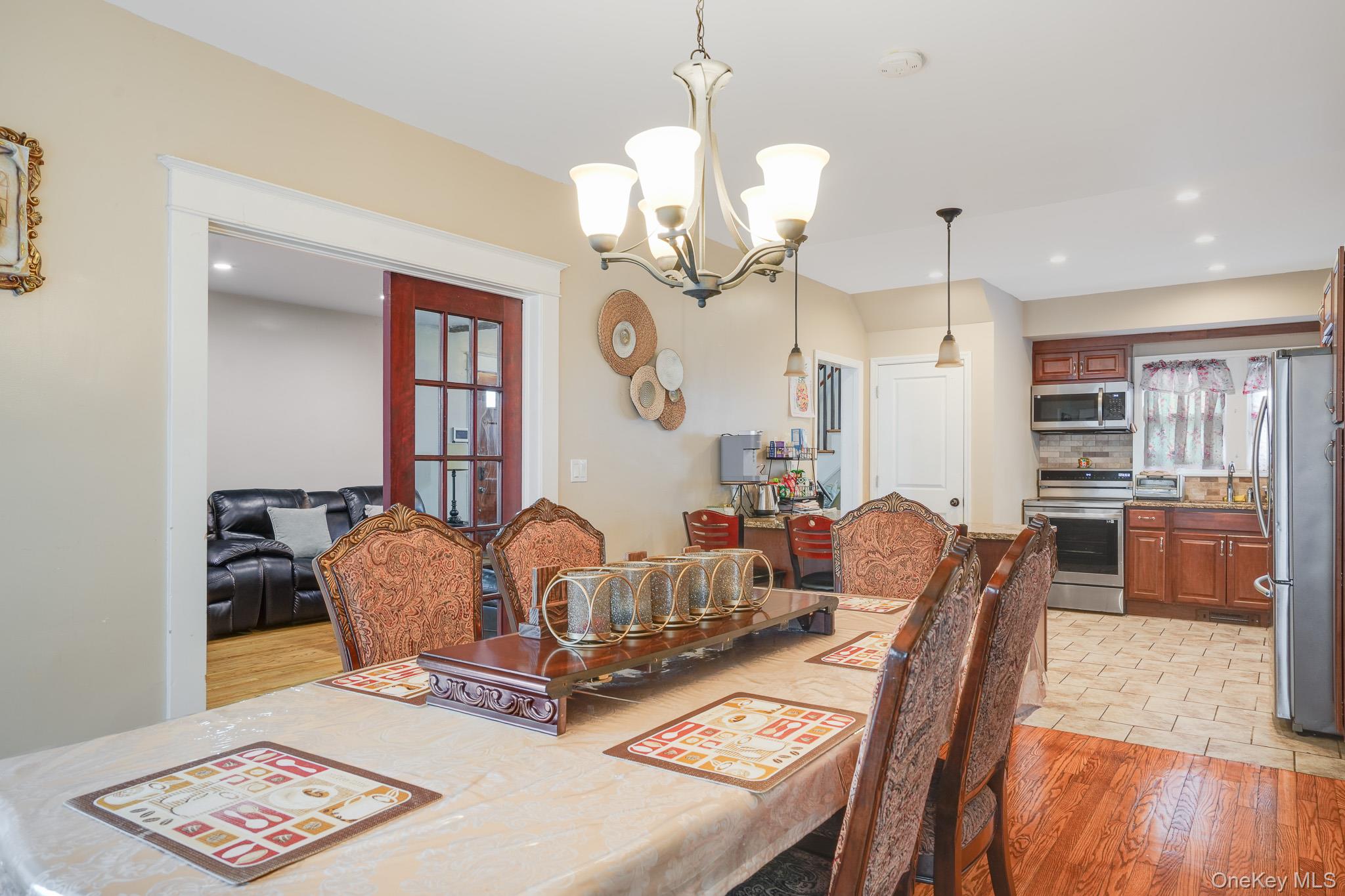 609 Washington Street Peekskill, NY 10566 - Photo 9 of 37 Formal dining room.