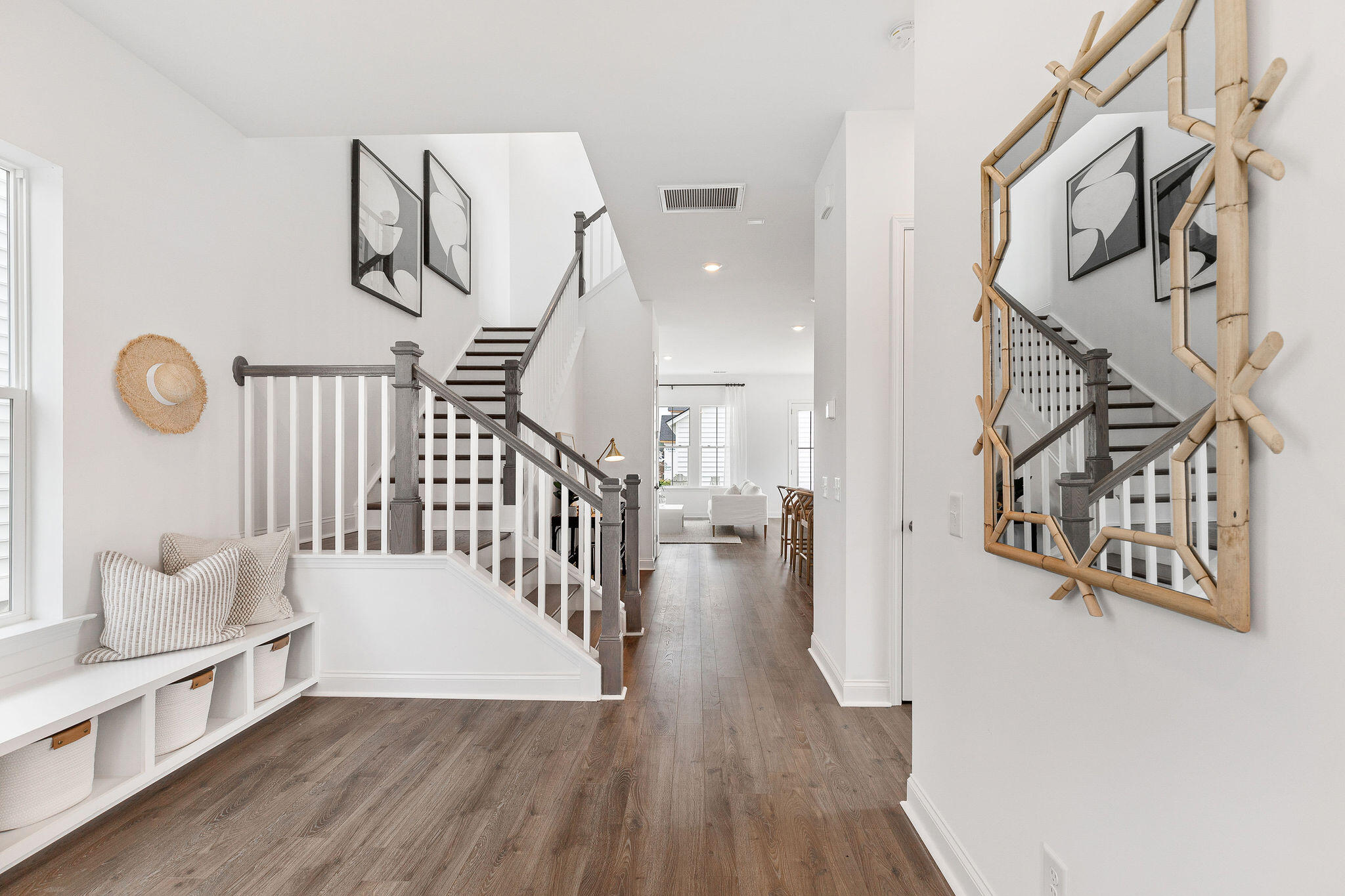 984 Scotch Bonnet Way Summerville, SC 29485 - Photo 4 of 35 109GardenLily-KeenEyeMarketing-04