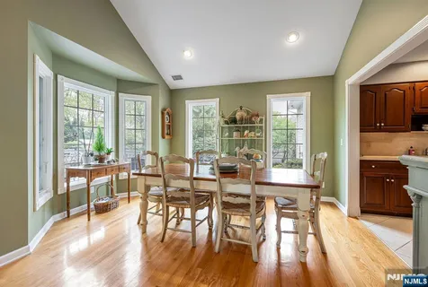 $1,100,000 | 485 Eisenhower Court, Wyckoff, NJ 07481