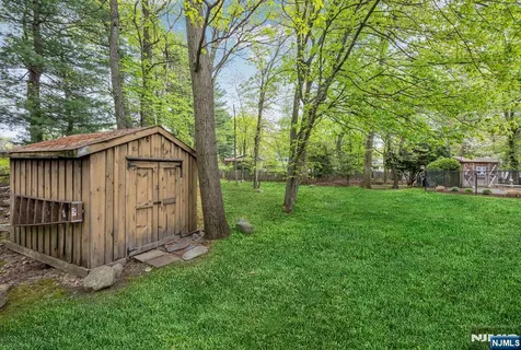$1,100,000 | 485 Eisenhower Court, Wyckoff, NJ 07481