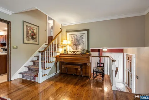 $1,100,000 | 485 Eisenhower Court, Wyckoff, NJ 07481