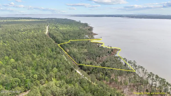 $375,000 | 3411 Upper Neck Road, Bayboro, NC 28515