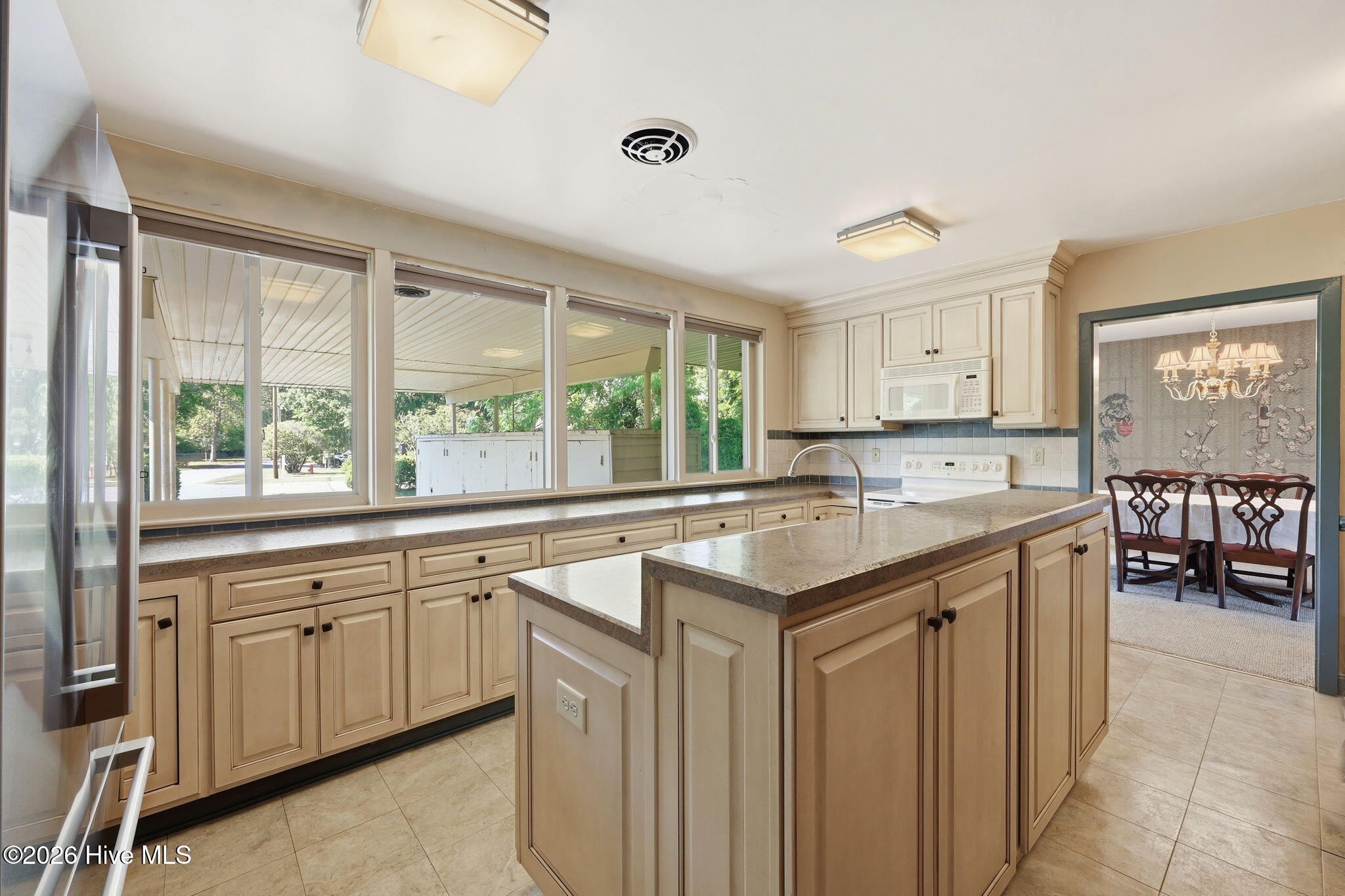 1608 Rhem Avenue New Bern, NC 28560 - Photo 16 of 51 20-web-or-mls-0C0A7099