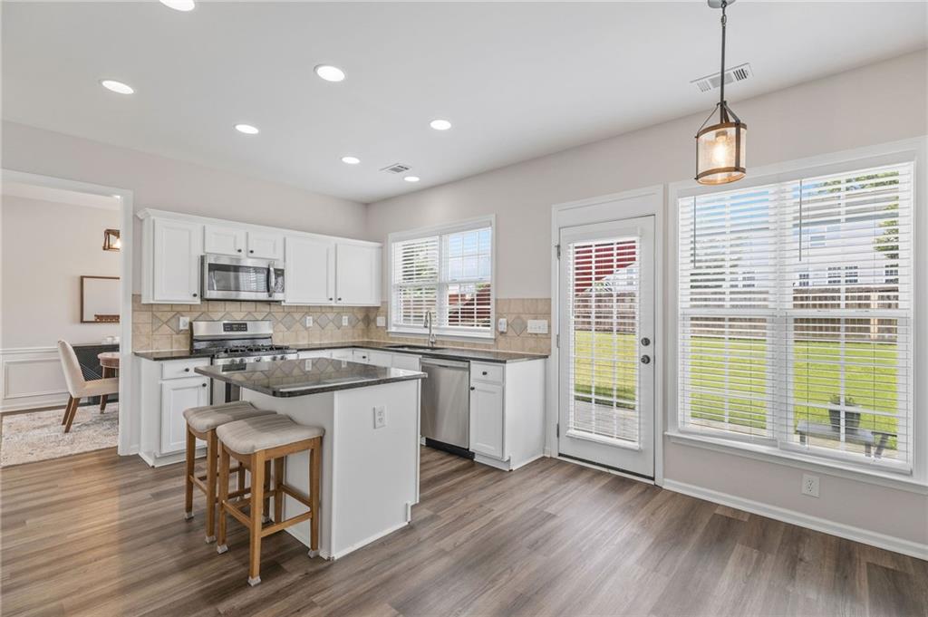 3676 Ramsey Circle Southwest Atlanta, GA 30331 - Photo 15 of 37