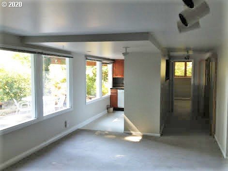 4301 Southwest Dosch Road Portland, OR 97239 - Photo 15 of 28