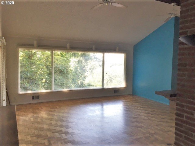 4301 Southwest Dosch Road Portland, OR 97239 - Photo 10 of 28